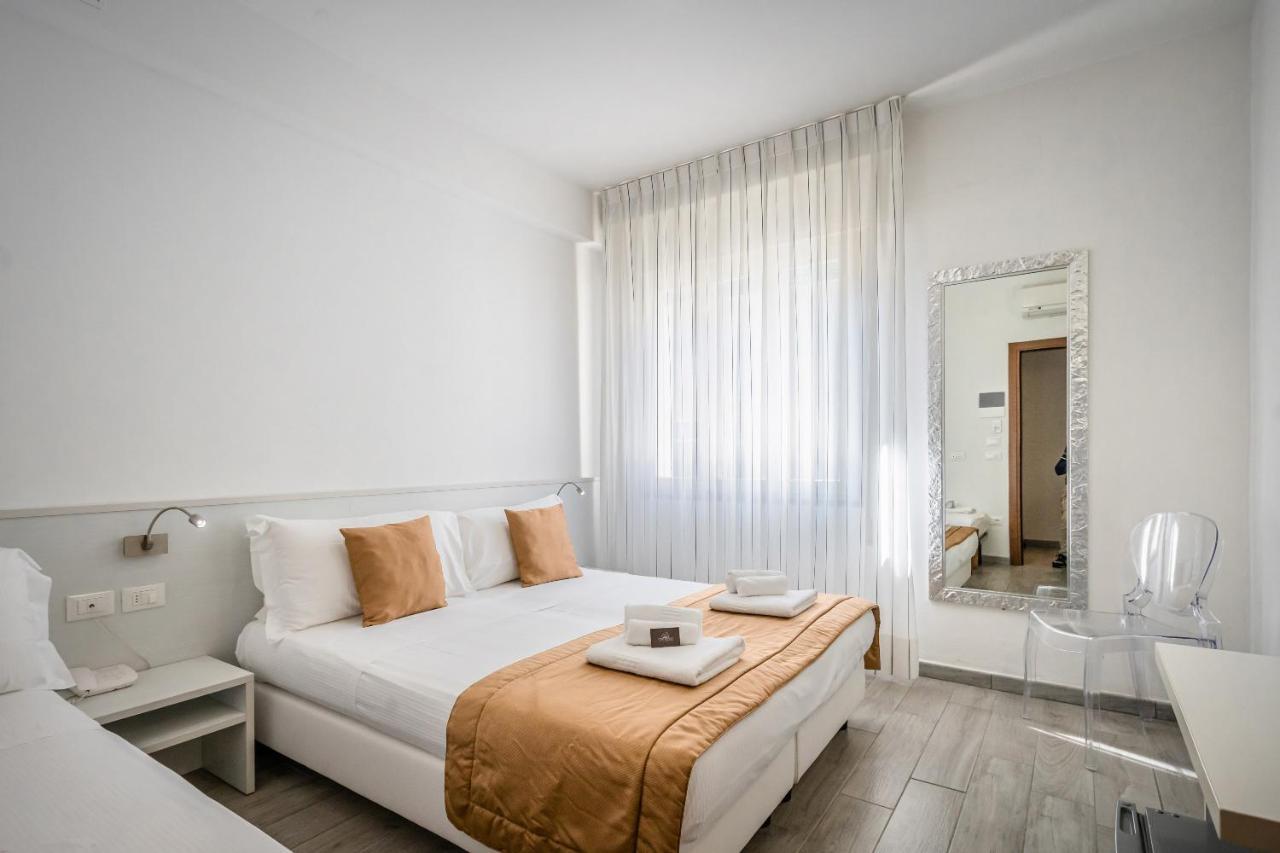 Hotel Tre Rose Caorle Kültér fotó